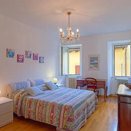 Lejlighed Loggia Degli Innocenti Laura - Flat In The Center And Near The With Two Bedrooms *