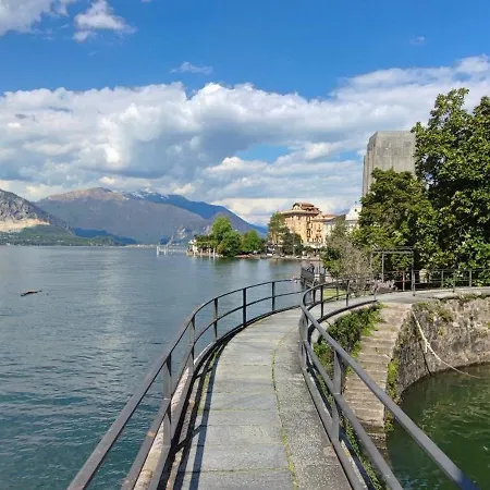 Loggia Degli Innocenti Laura - Flat In The Center And Near The With Two Bedrooms * Verbania