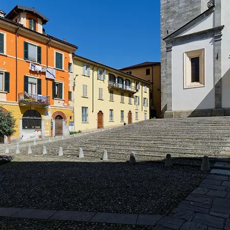 Loggia Degli Innocenti Laura - Flat In The Center And Near The With Two Bedrooms فيربانيا