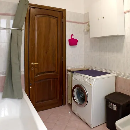 Loggia Degli Innocenti Laura - Flat In The Center And Near The With Two Bedrooms Verbania