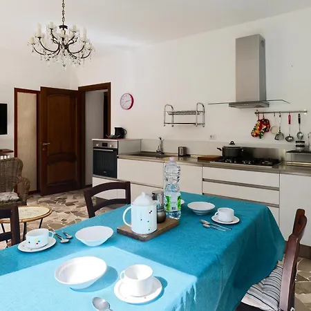 Lejlighed Loggia Degli Innocenti Laura - Flat In The Center And Near The With Two Bedrooms Verbania