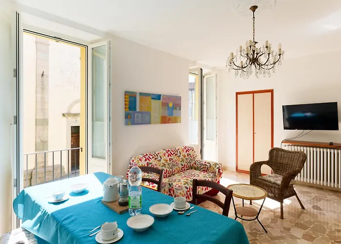 Loggia Degli Innocenti Laura - Flat In The Center And Near The With Two Bedrooms * Verbania