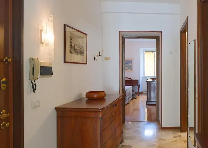 Loggia Degli Innocenti Laura - Flat In The Center And Near The With Two Bedrooms Verbania