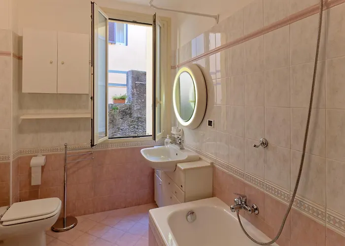 Loggia Degli Innocenti Laura - Flat In The Center And Near The With Two Bedrooms Apartament *