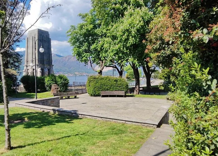 Apartament Loggia Degli Innocenti Laura - Flat In The Center And Near The With Two Bedrooms Verbania