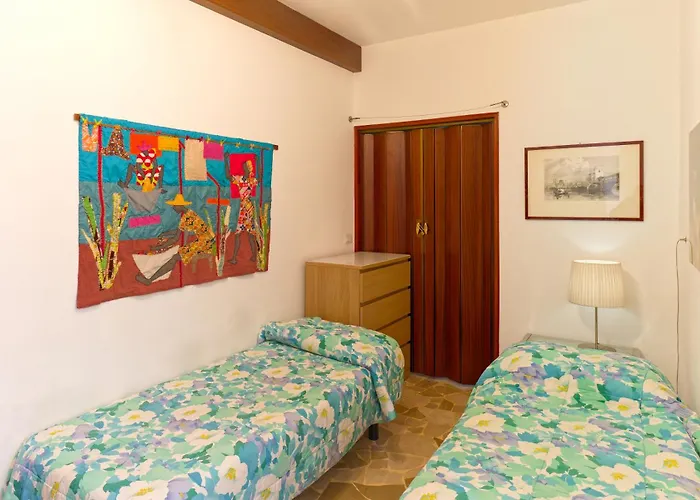 Loggia Degli Innocenti Laura - Flat In The Center And Near The With Two Bedrooms Apartament *